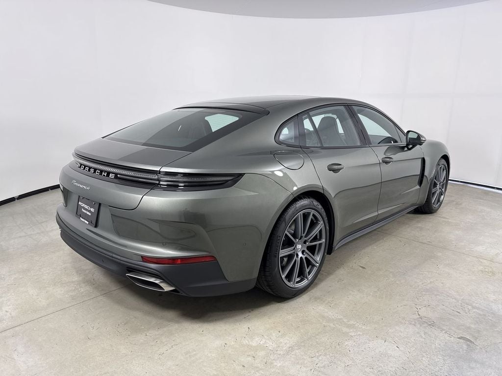 2026 Porsche Panamera Panamera 4