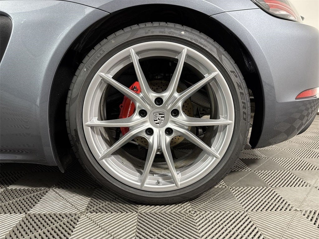 2025 Porsche 718 Cayman S