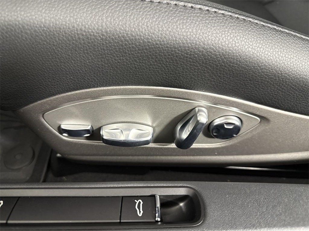 2025 Porsche 718 Cayman S