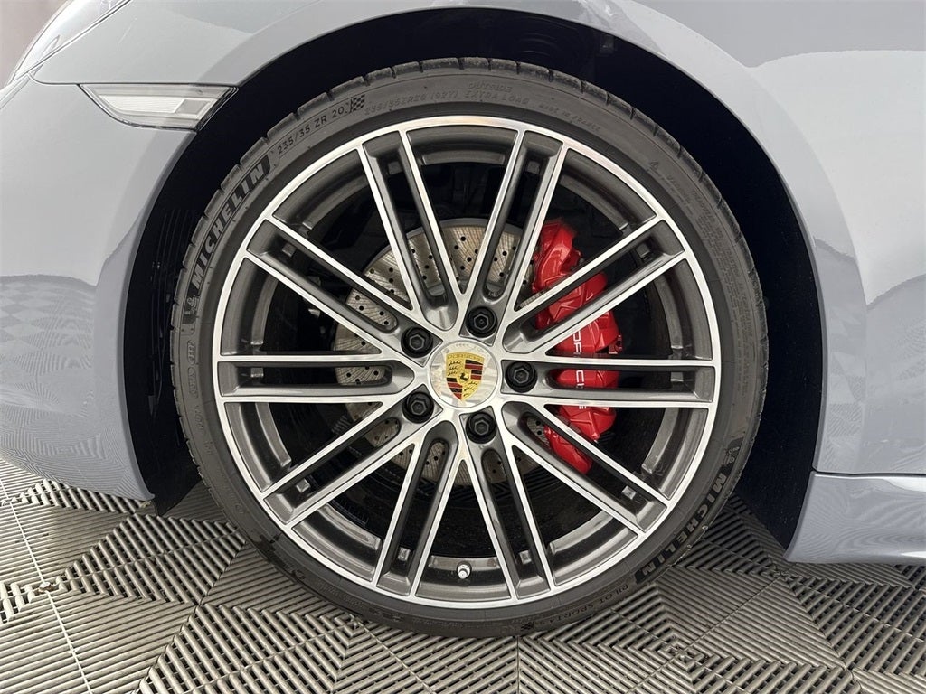 2025 Porsche 718 Cayman S