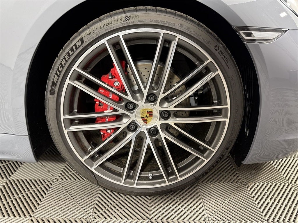 2025 Porsche 718 Cayman S