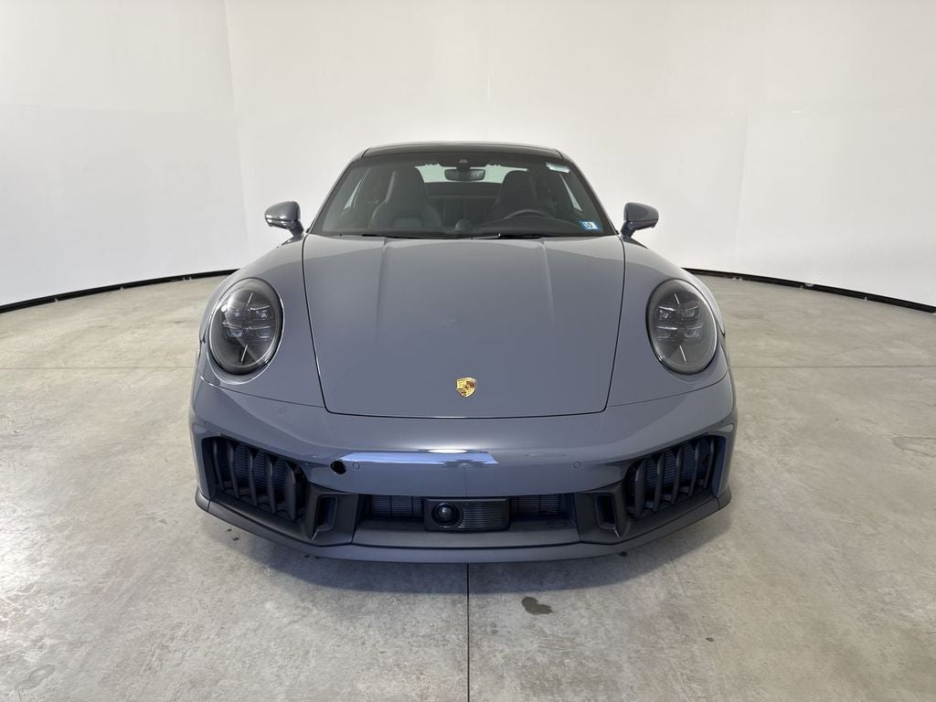 2025 Porsche 911 Carrera 4 GTS