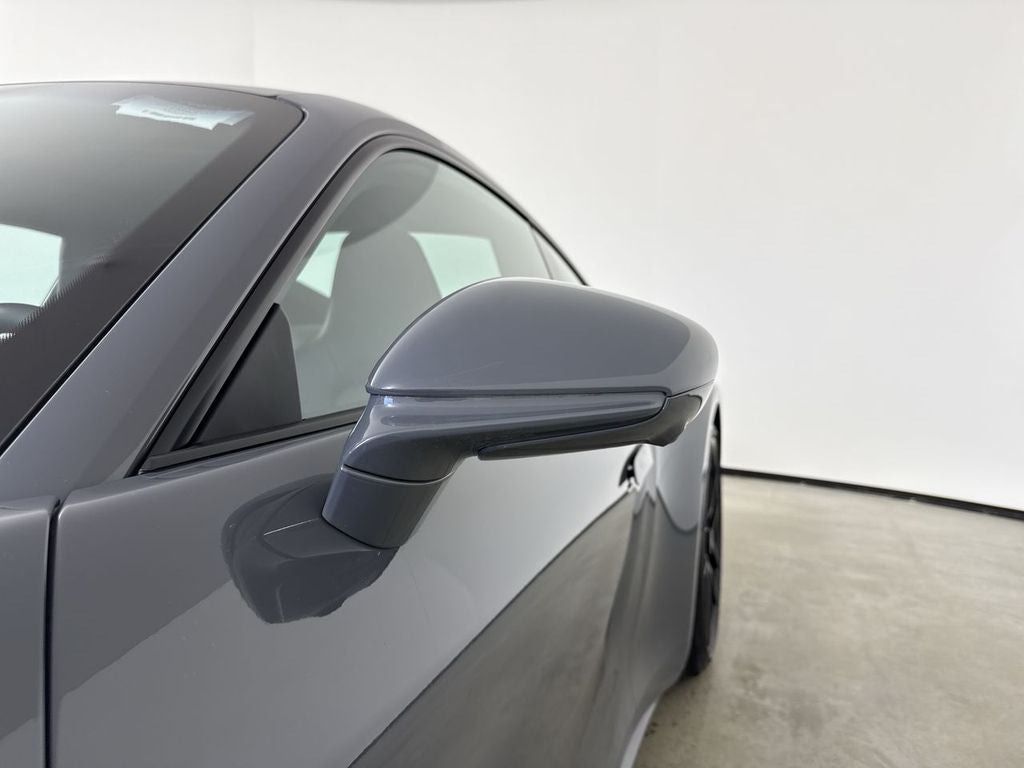 2025 Porsche 911 Carrera 4 GTS
