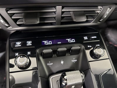 2025 Porsche 911 Carrera 4 GTS