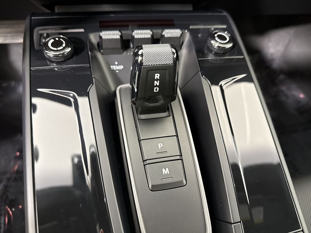 2025 Porsche 911 Carrera 4 GTS