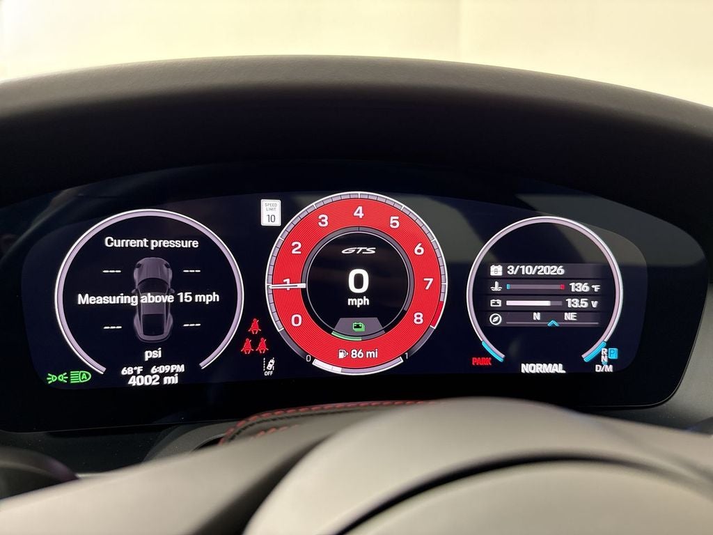 2025 Porsche 911 Carrera 4 GTS