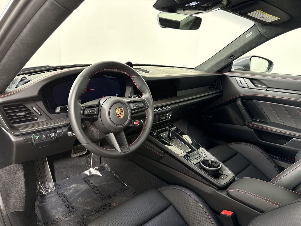 2025 Porsche 911 Carrera 4 GTS