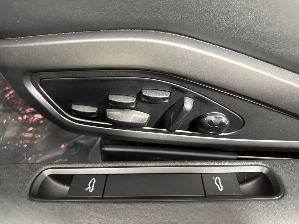 2025 Porsche 911 Carrera 4 GTS