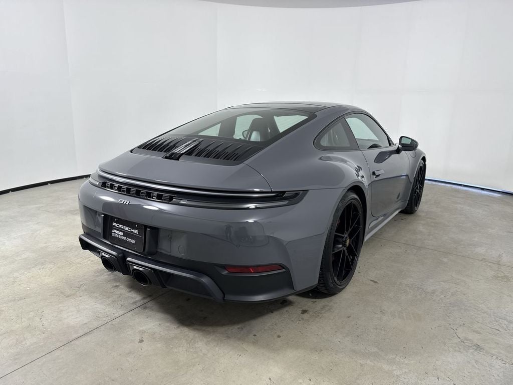 2025 Porsche 911 Carrera 4 GTS