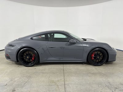 2025 Porsche 911 Carrera 4 GTS