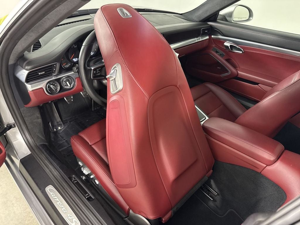 2017 Porsche 911 Carrera 4S
