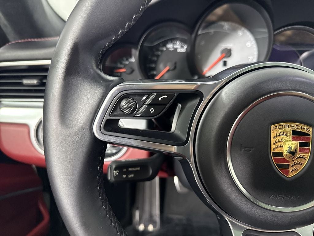 2017 Porsche 911 Carrera 4S