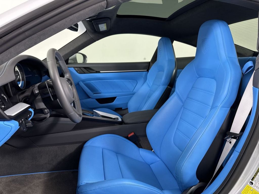 2023 Porsche 911 Carrera GTS