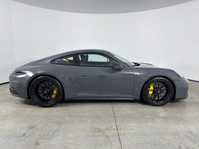 2025 Porsche 911 Carrera 4 GTS