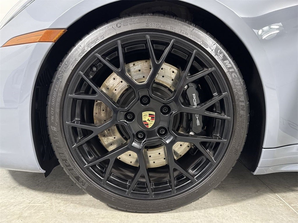 2023 Porsche 911 Carrera GTS