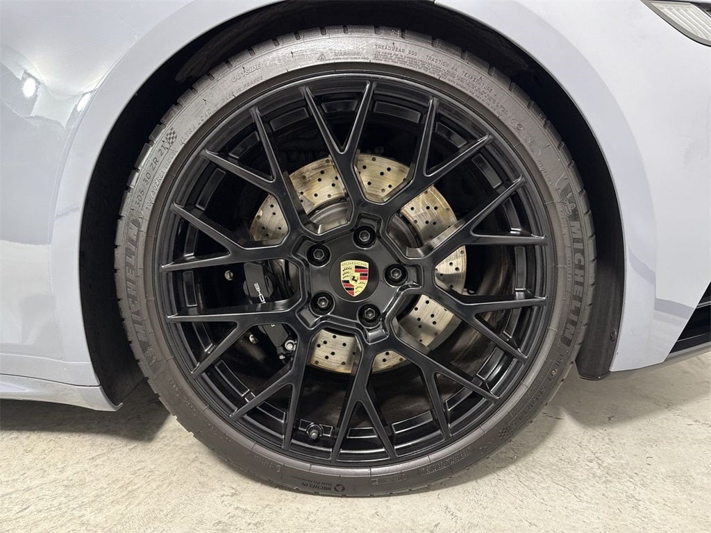 2023 Porsche 911 Carrera GTS