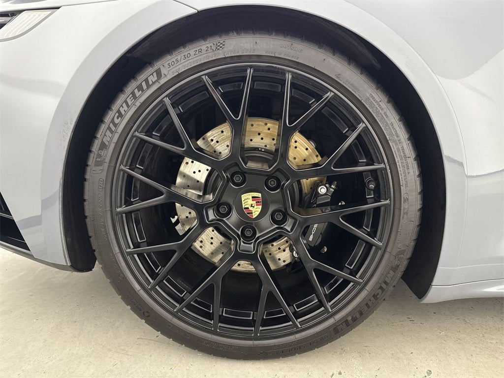 2023 Porsche 911 Carrera GTS