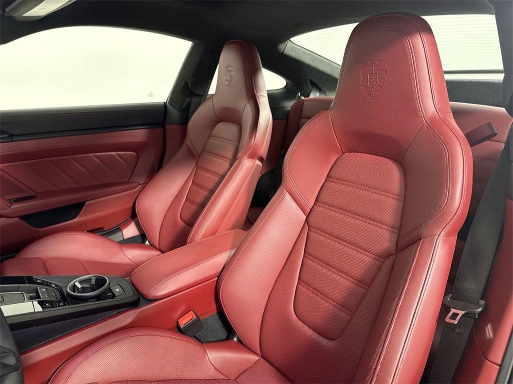 2023 Porsche 911 Carrera GTS