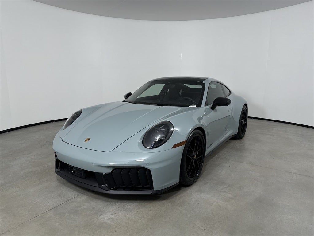 2026 Porsche 911 Carrera 4 GTS
