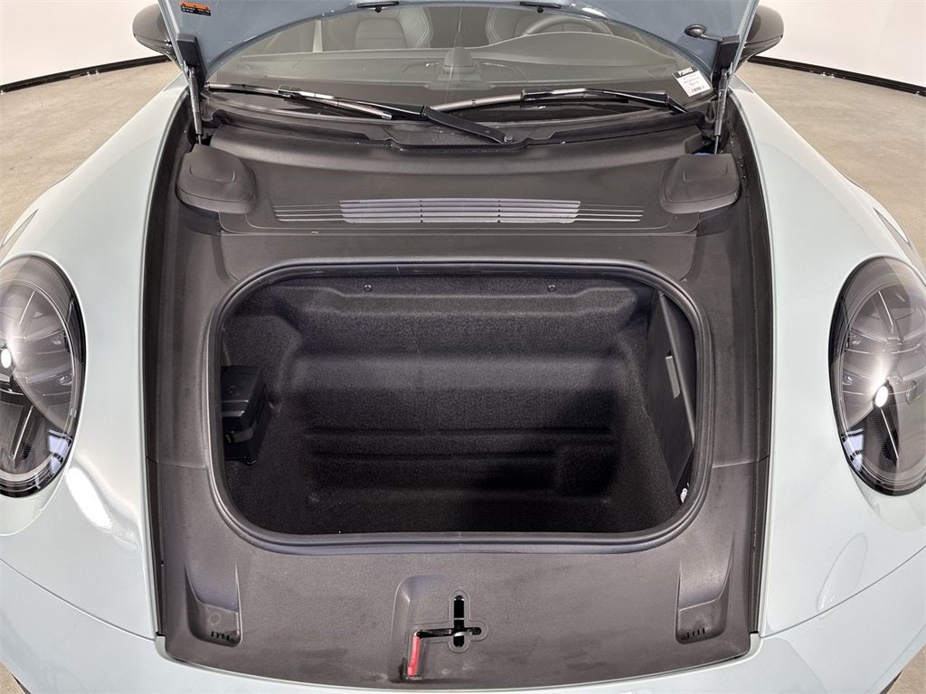 2026 Porsche 911 Carrera 4 GTS