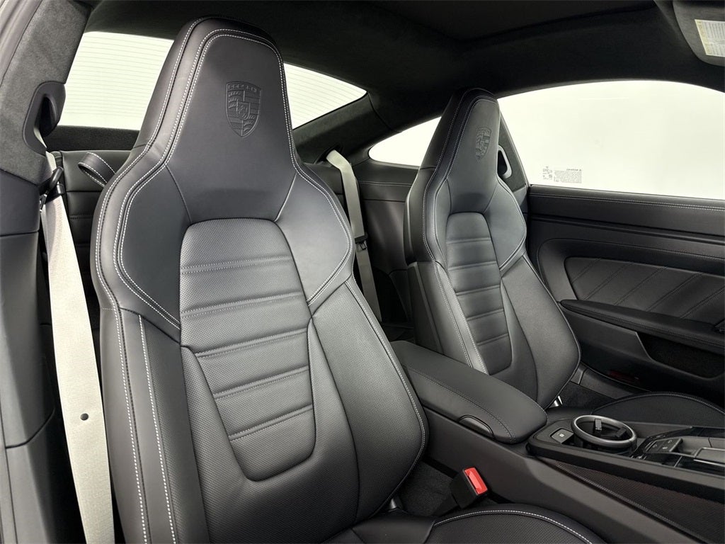 2026 Porsche 911 Carrera 4 GTS