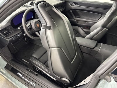 2026 Porsche 911 Carrera 4 GTS