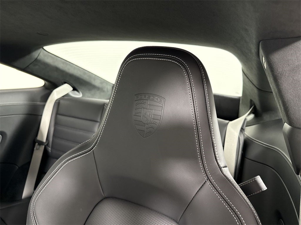 2026 Porsche 911 Carrera 4 GTS