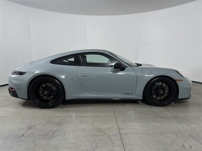 2026 Porsche 911 Carrera 4 GTS