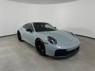 2026 Porsche 911 Carrera 4 GTS