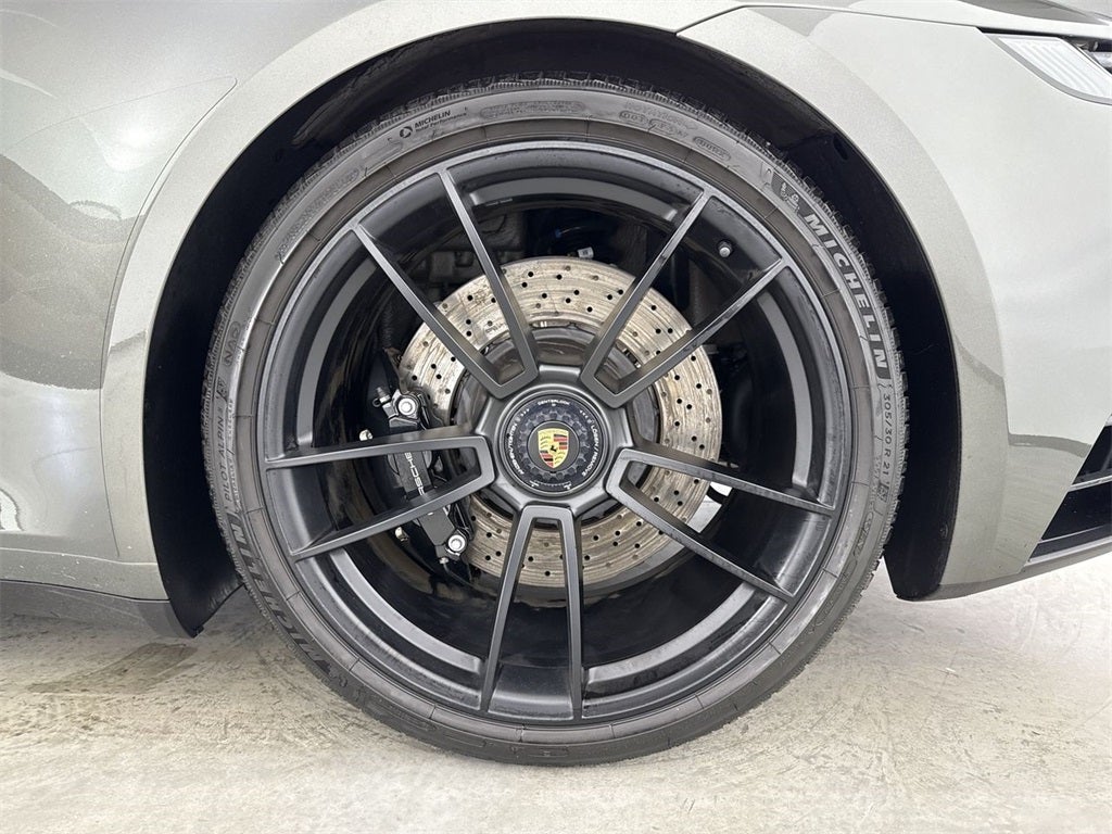 2024 Porsche 911 Carrera GTS