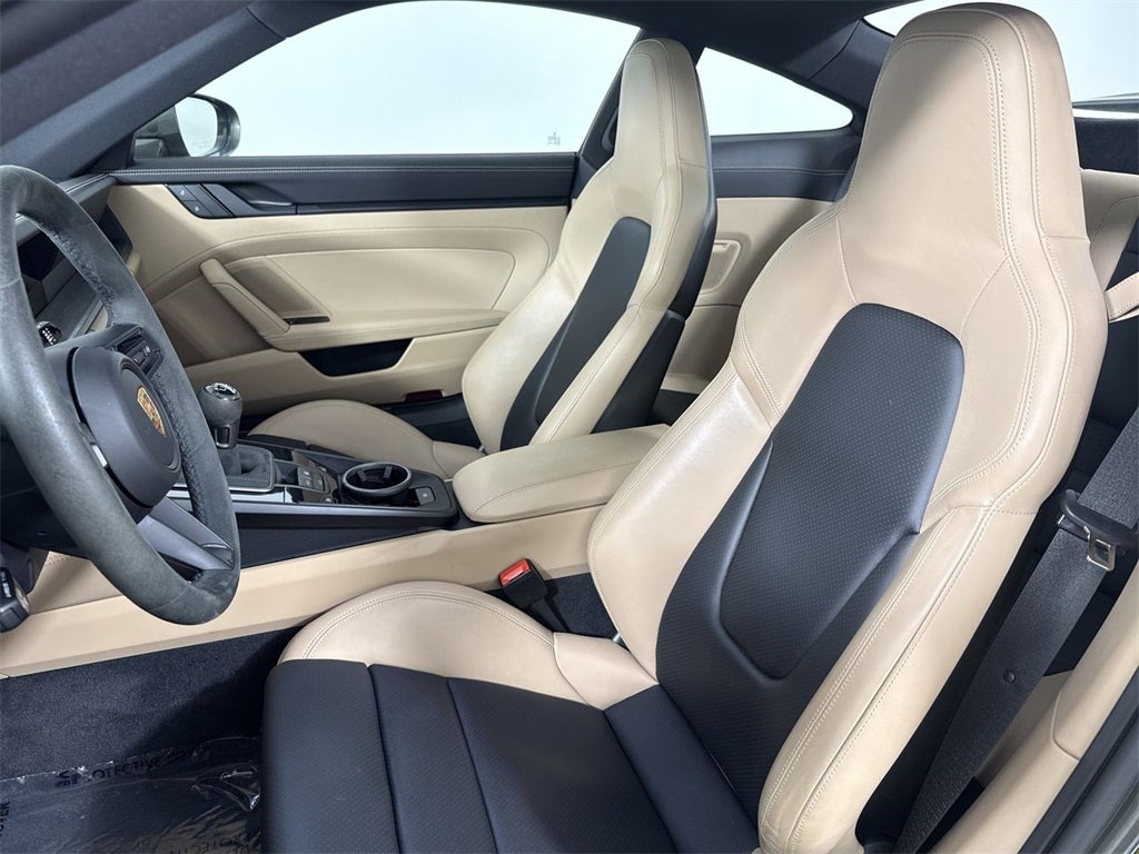 2024 Porsche 911 Carrera GTS