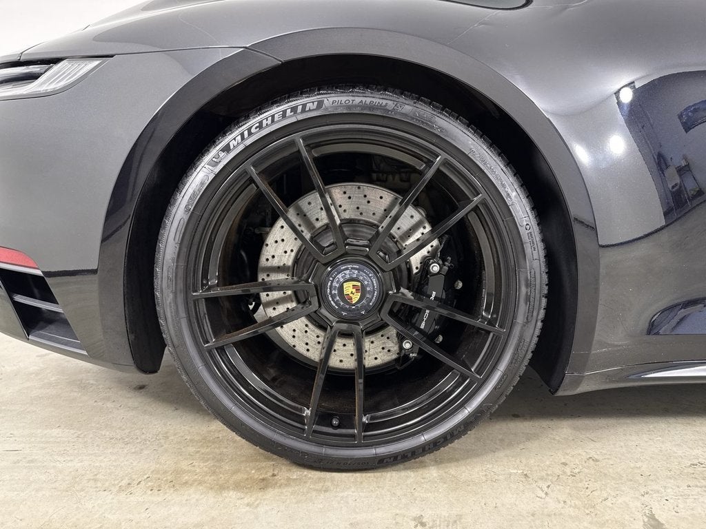 2024 Porsche 911 Carrera GTS