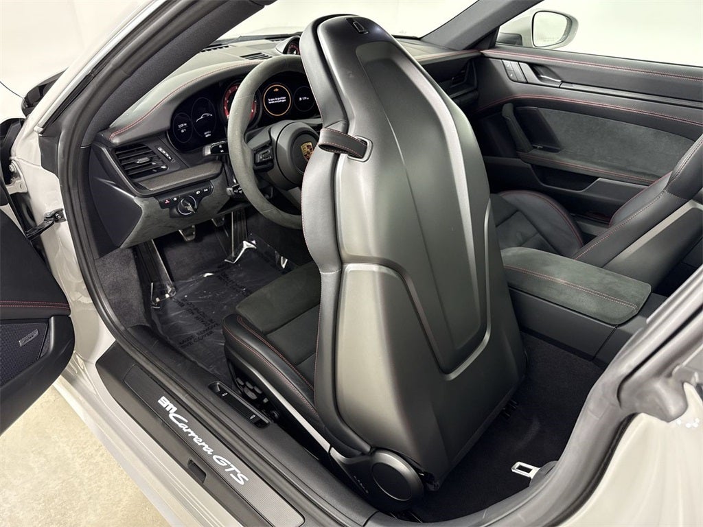 2024 Porsche 911 Carrera GTS