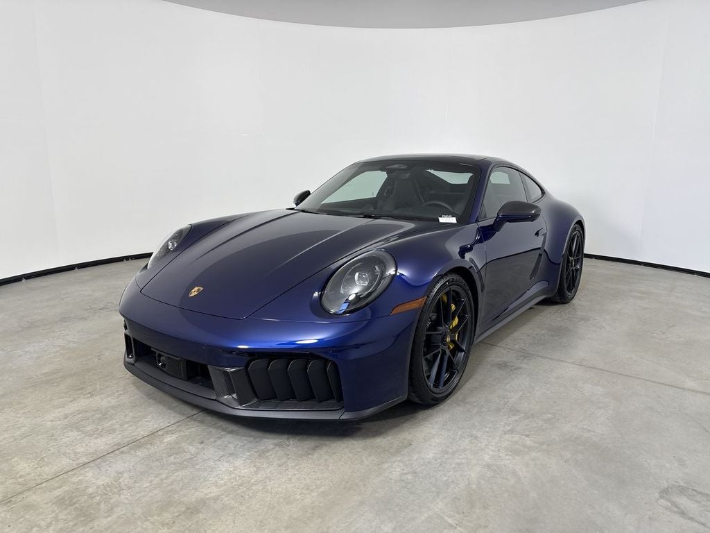 2026 Porsche 911 Carrera 4 GTS