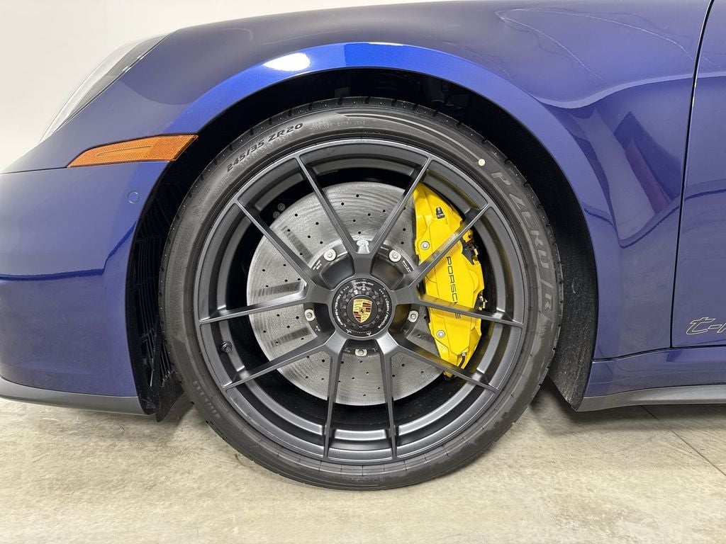 2026 Porsche 911 Carrera 4 GTS