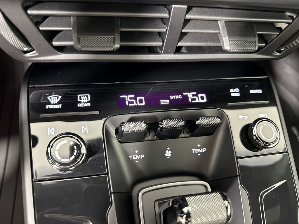 2026 Porsche 911 Carrera 4 GTS