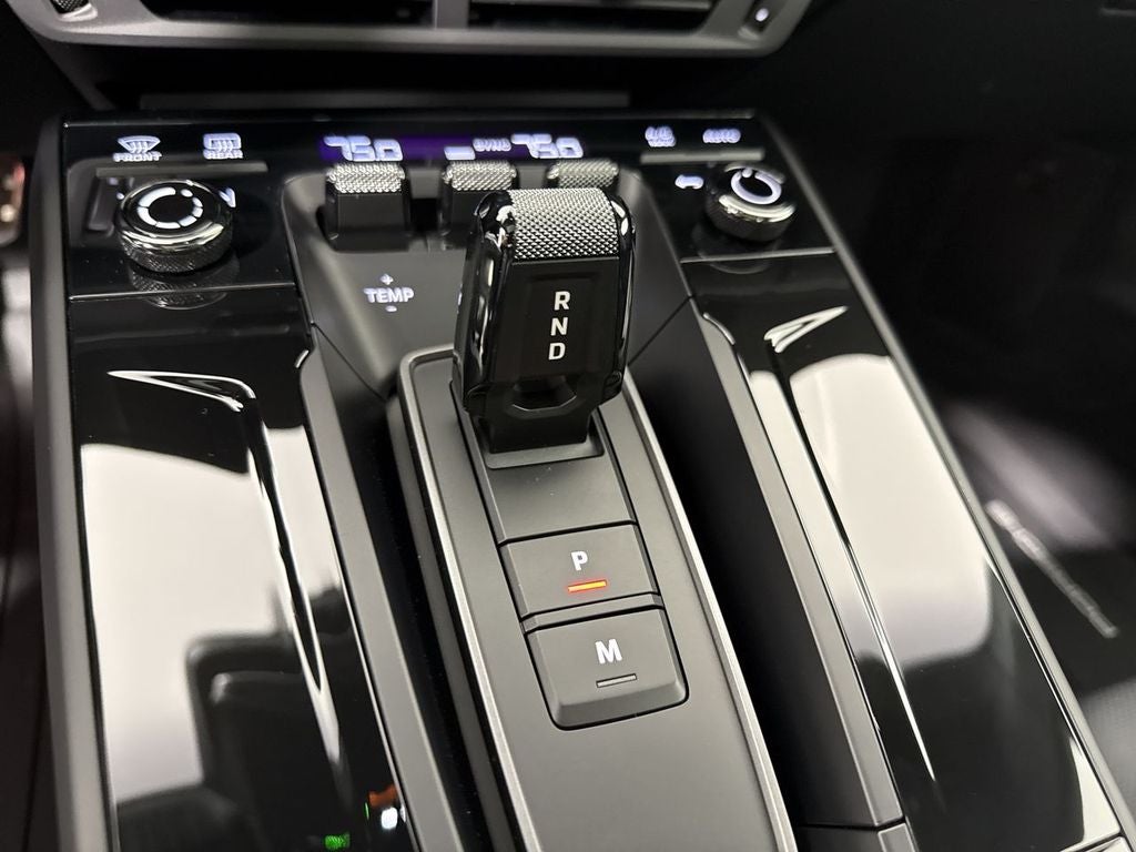 2026 Porsche 911 Carrera 4 GTS