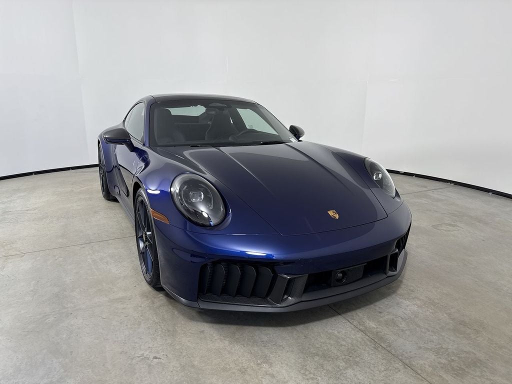2026 Porsche 911 Carrera 4 GTS