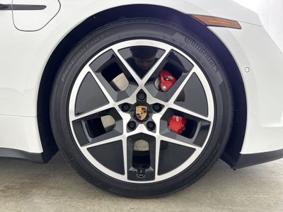 2026 Porsche Taycan 4S