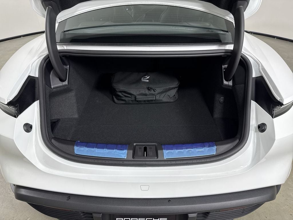 2026 Porsche Taycan 4S