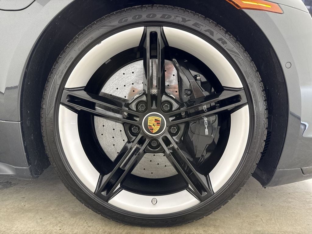 2022 Porsche Taycan Turbo S