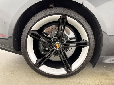2022 Porsche Taycan Turbo S