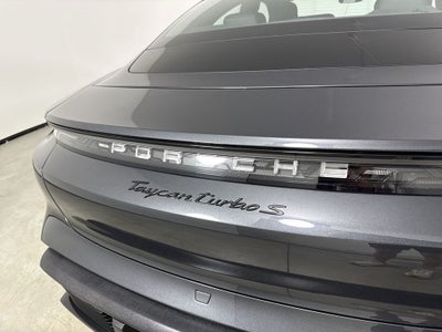 2022 Porsche Taycan Turbo S