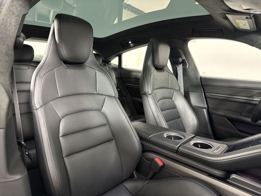 2022 Porsche Taycan Turbo S