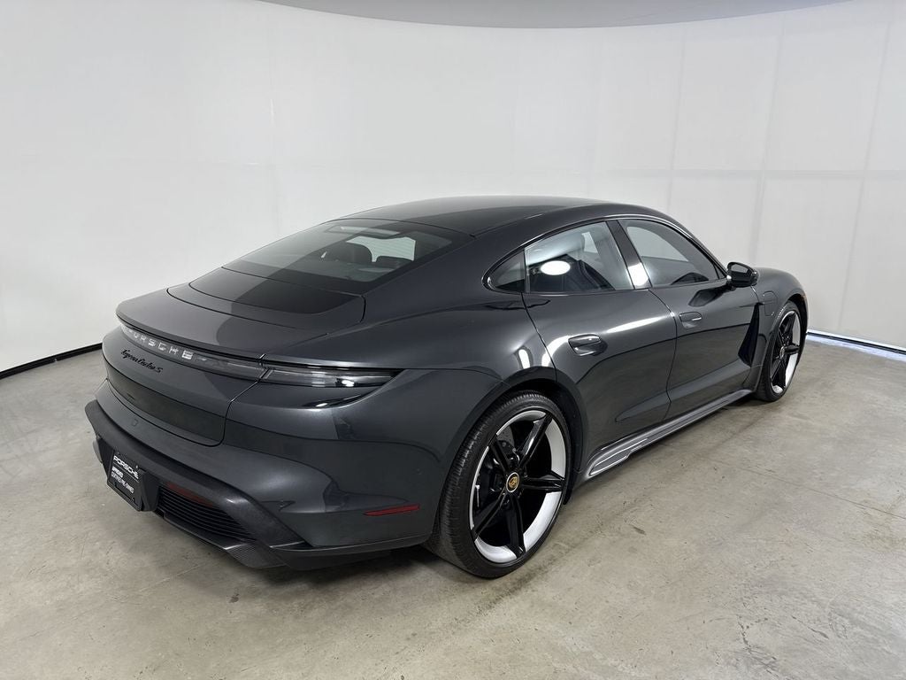 2022 Porsche Taycan Turbo S