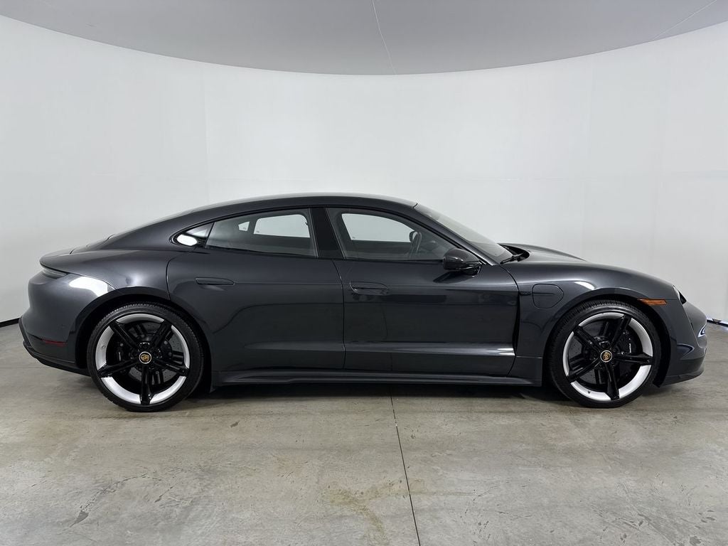 2022 Porsche Taycan Turbo S