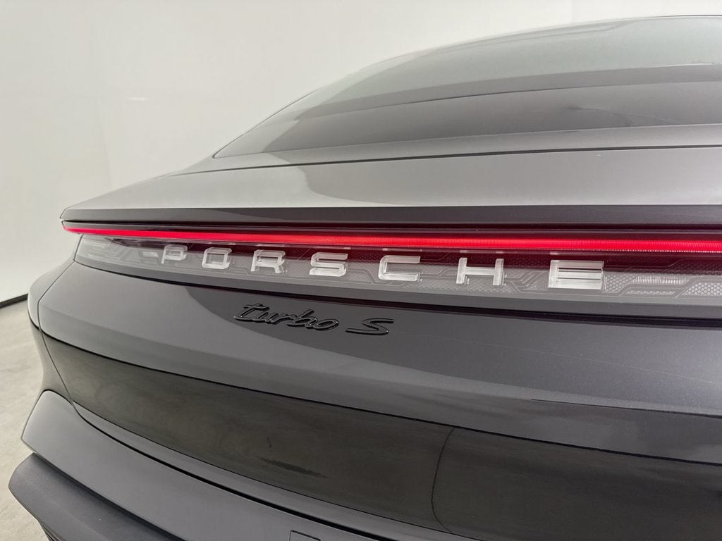 2021 Porsche Taycan Turbo S