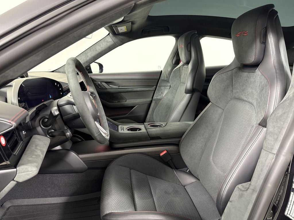 2026 Porsche Taycan GTS