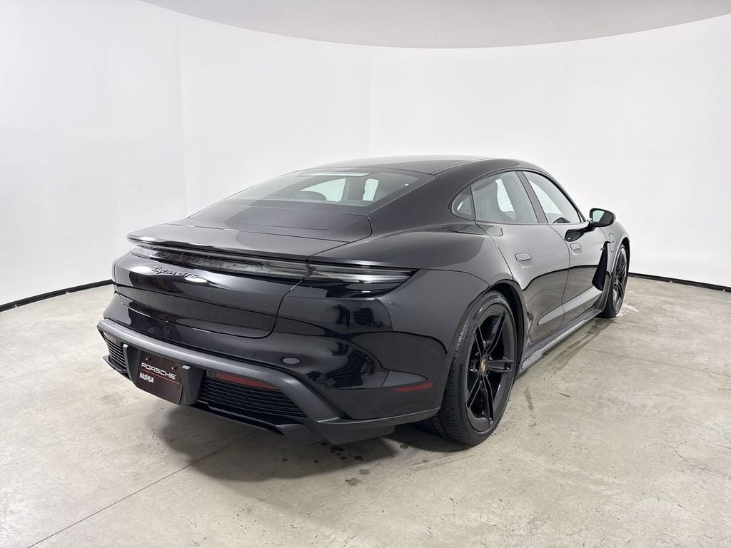 2026 Porsche Taycan GTS