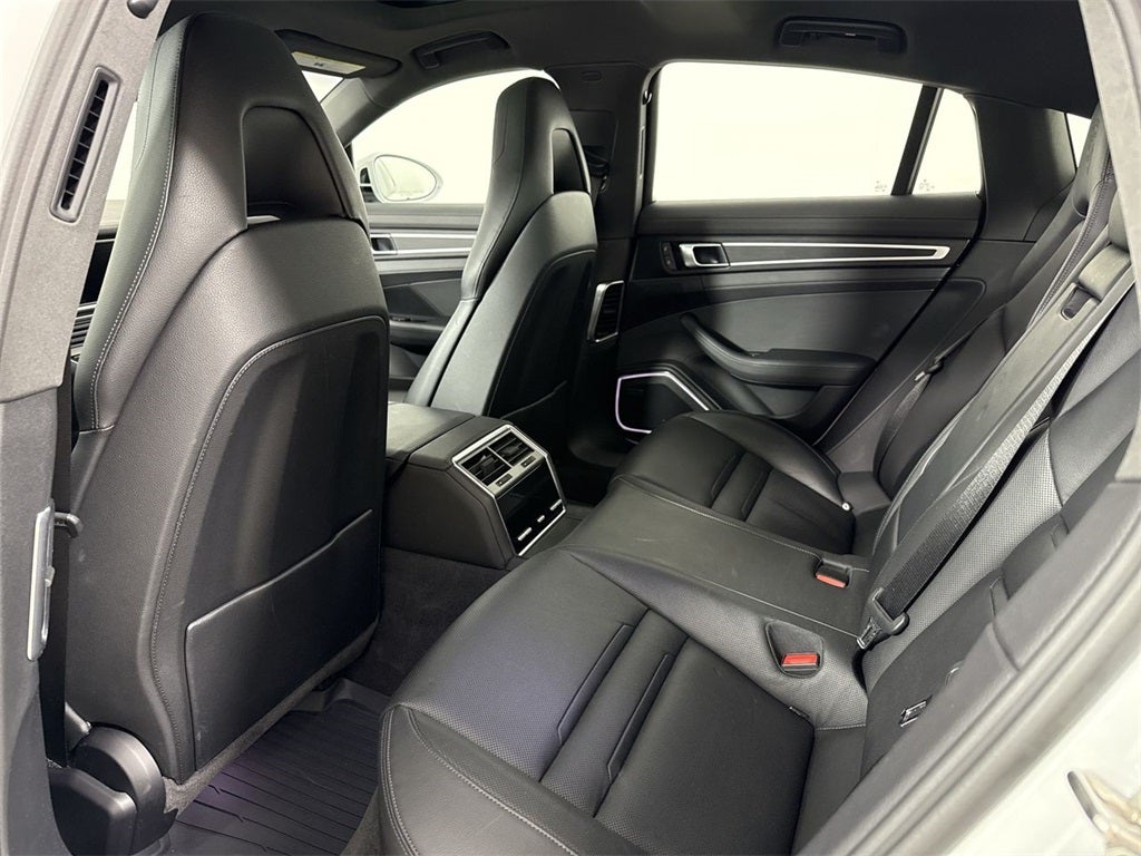 2023 Porsche Panamera E-Hybrid Base